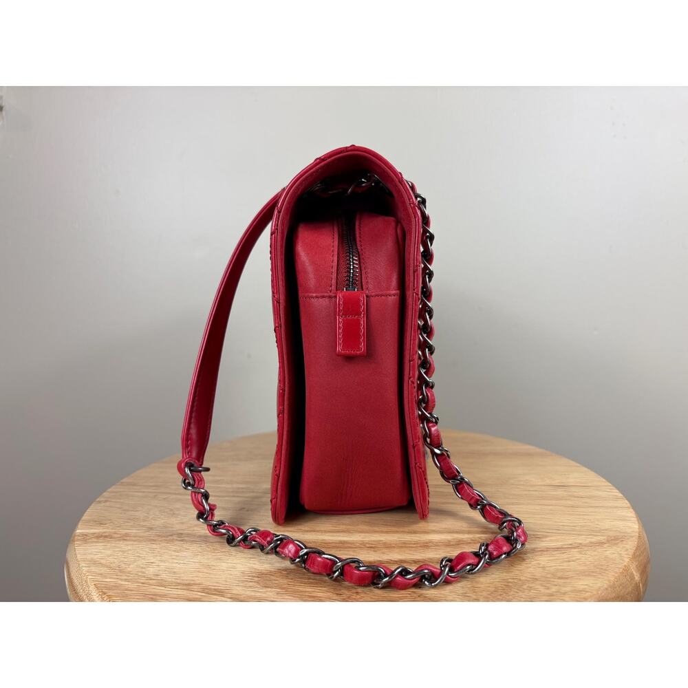 Authentic Chanel Matelasse Red Calfskin Leather Cocomark Shoulder Bag w/ COA - Picture 4 of 16